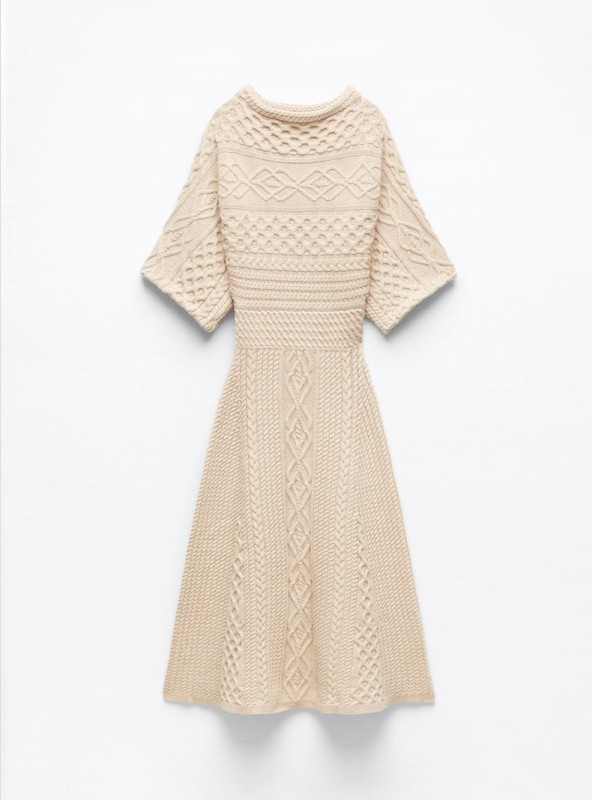 Knitted buttocks sweater long skirt