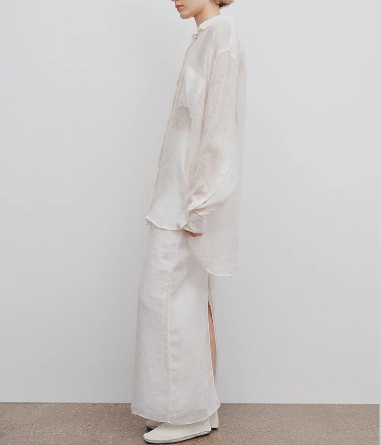Linen long sleeved lightweight shirt