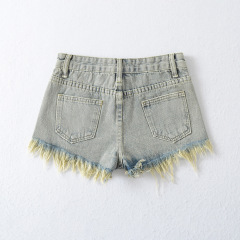 Women's burred and perforated denim shorts