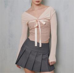 V-neck long sleeved strapless top