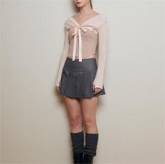 V-neck long sleeved strapless top