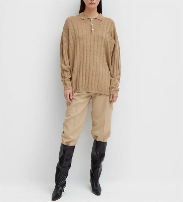 Long sleeved knitted sweater pullover top for women