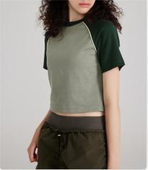 Retro contrasting short shoulder t-shirt