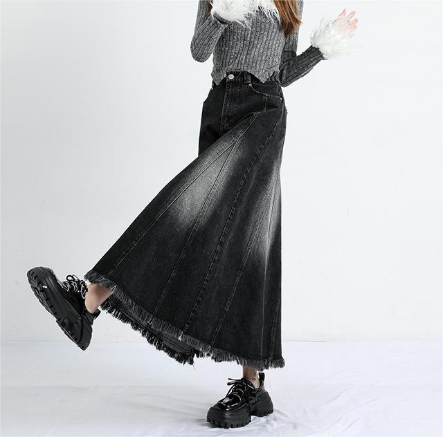 High waisted denim skirt