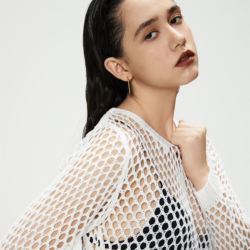 Round Neck Hollow White Long Sleeve Top