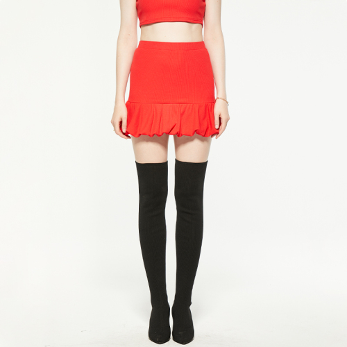 Red high waist bubble skirt