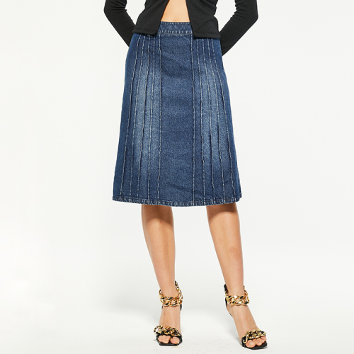 OEM fashionable blue textured denim skirt