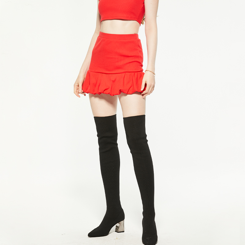 Red high waist bubble skirt