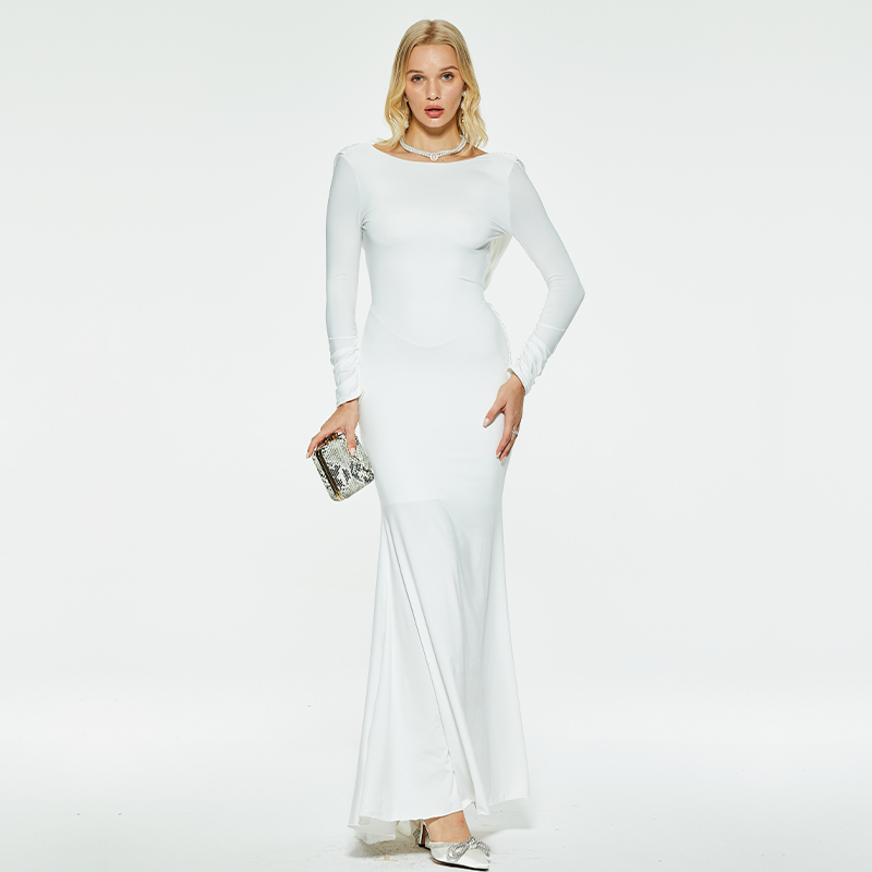 White solid color cross backless long sleeve knitted dress
