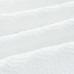 Casual white long-sleeved waistcoat