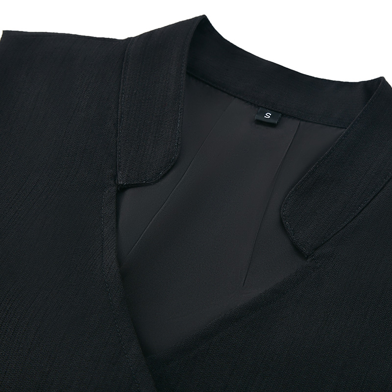 Elegant black v-neck sleeveless button dress