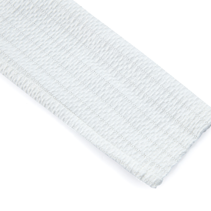 Casual white long-sleeved waistcoat
