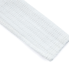 Casual white long-sleeved waistcoat