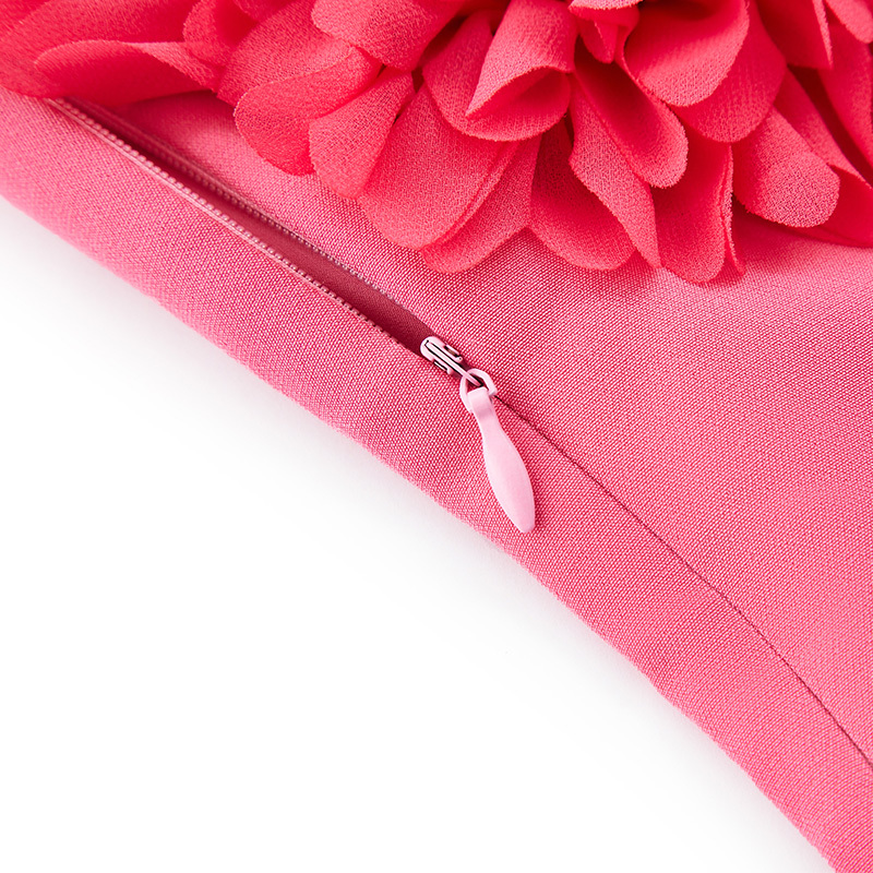 Sexy one-shoulder three-dimensional flower decoration hip dress