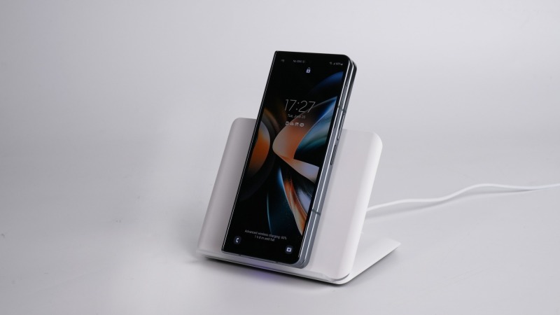 2 in 1 Extended Wireless Charger
