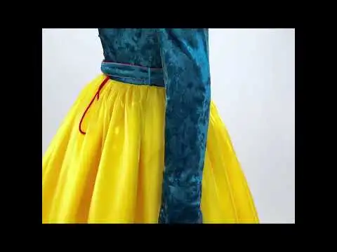 Snow White 2025 Dress Cosplay Costume For Women Kids