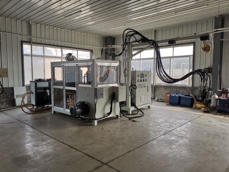 High Pressure PU Polyurethane Foaming Machine for Water Heater Tank