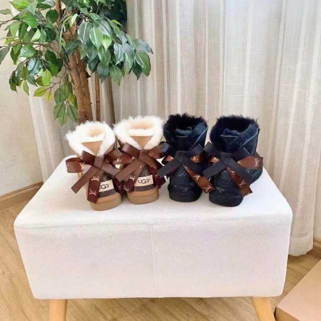 Boots (25-44 )