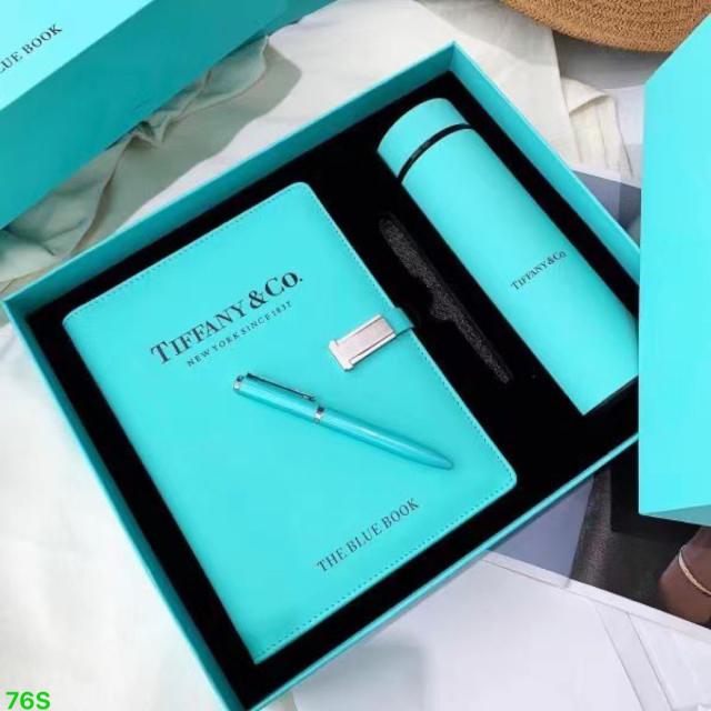 Notebook and cups set