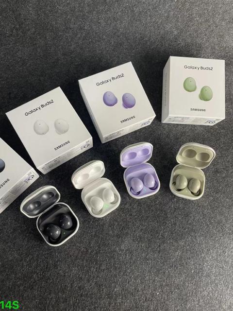Earbuds