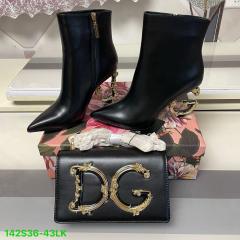 Purse and boots  (36-43)