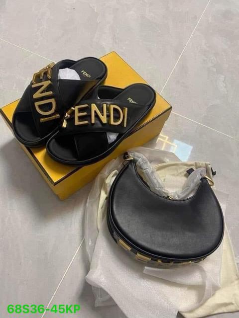 Purses  and sliders   (36-45)