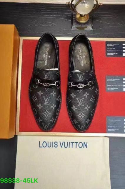 Men shoes (38-45)