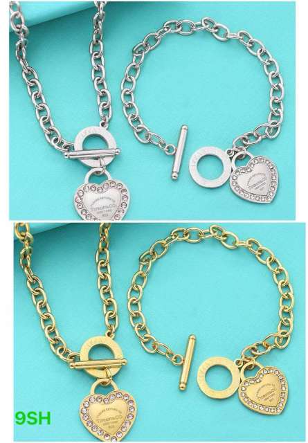 Neacklace and bracelets