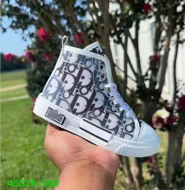 Kid sneakers (26-35)