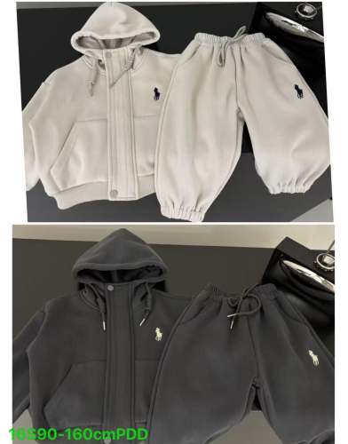 Kids outfits (90-160)