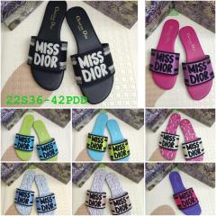 Slippers (36-41)