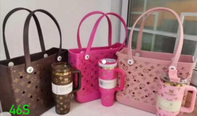 Purse and cups