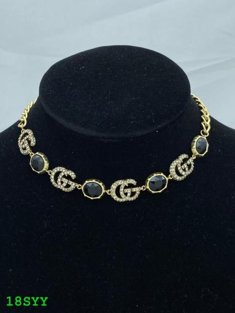 Neacklace and earrings set