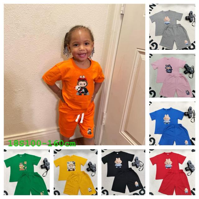 Kids outfits (110-160)