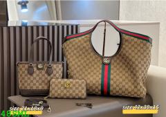 Purse set