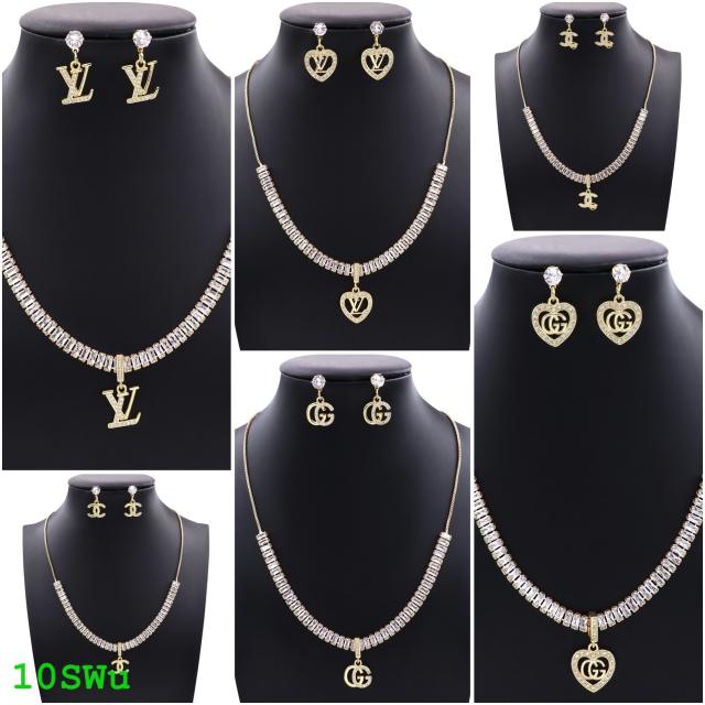 Necklace set