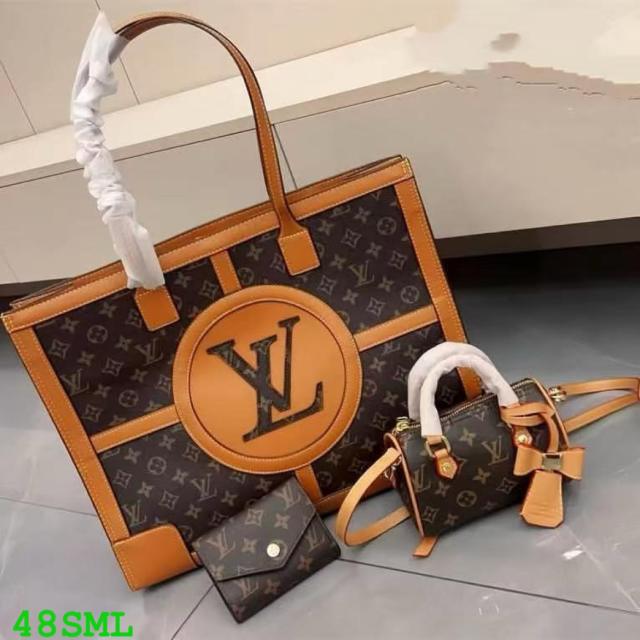 Purses set