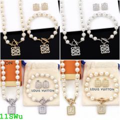 Necklace set