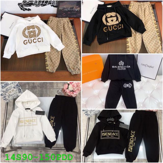 Kids outfits (90-150)
