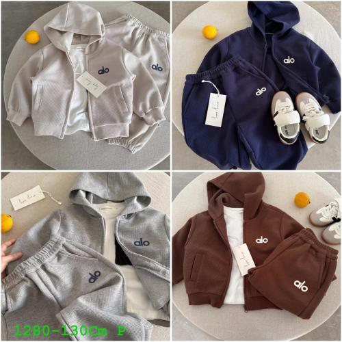 Kids outfits (80-130)