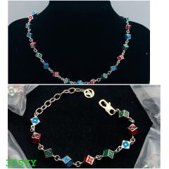Necklace and bracelet set