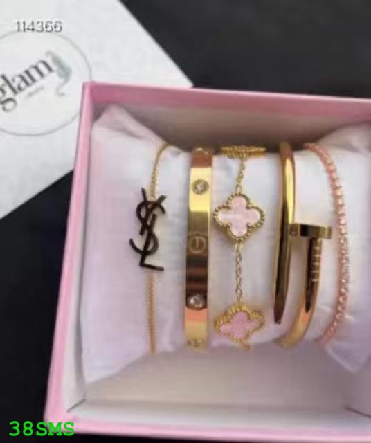 Bracelet set