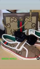 Sneaker glasses and purse (36-45)
