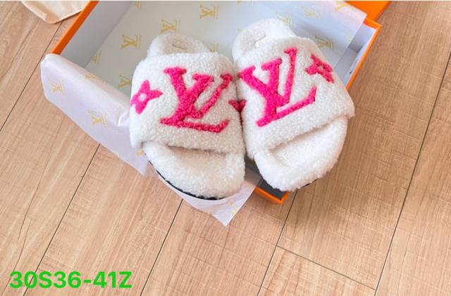 Fur Slippers (36-41)