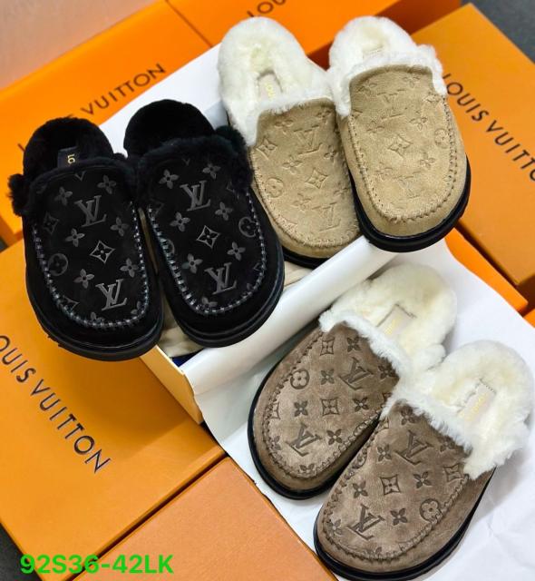 Slippers (36-45)