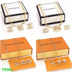 Necklaces and earrings set