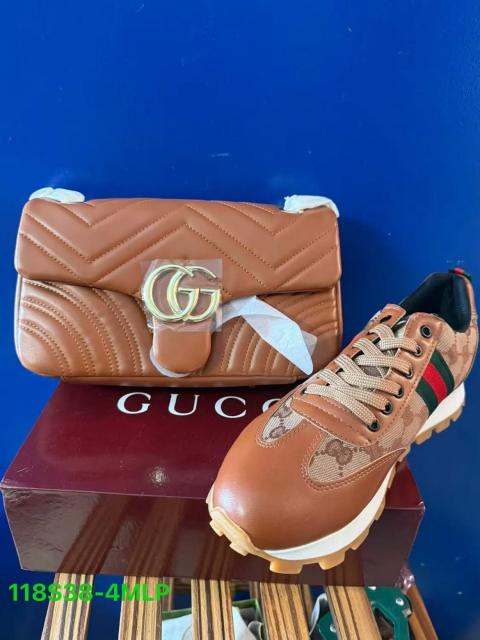 Sneakers and purse (38-44)