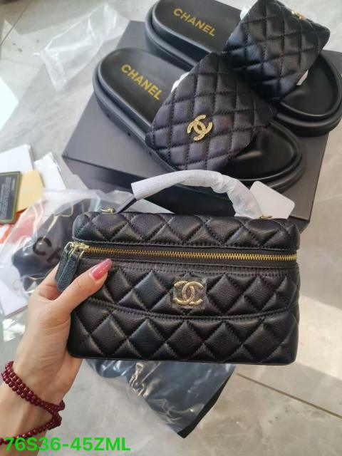 Slippers and purse (36-42)