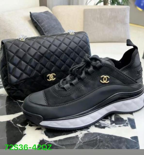 Purses and sneakers (36-42)