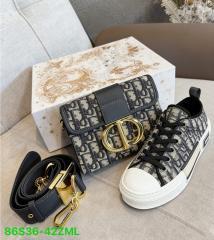 Purses and sneakers (36-42)